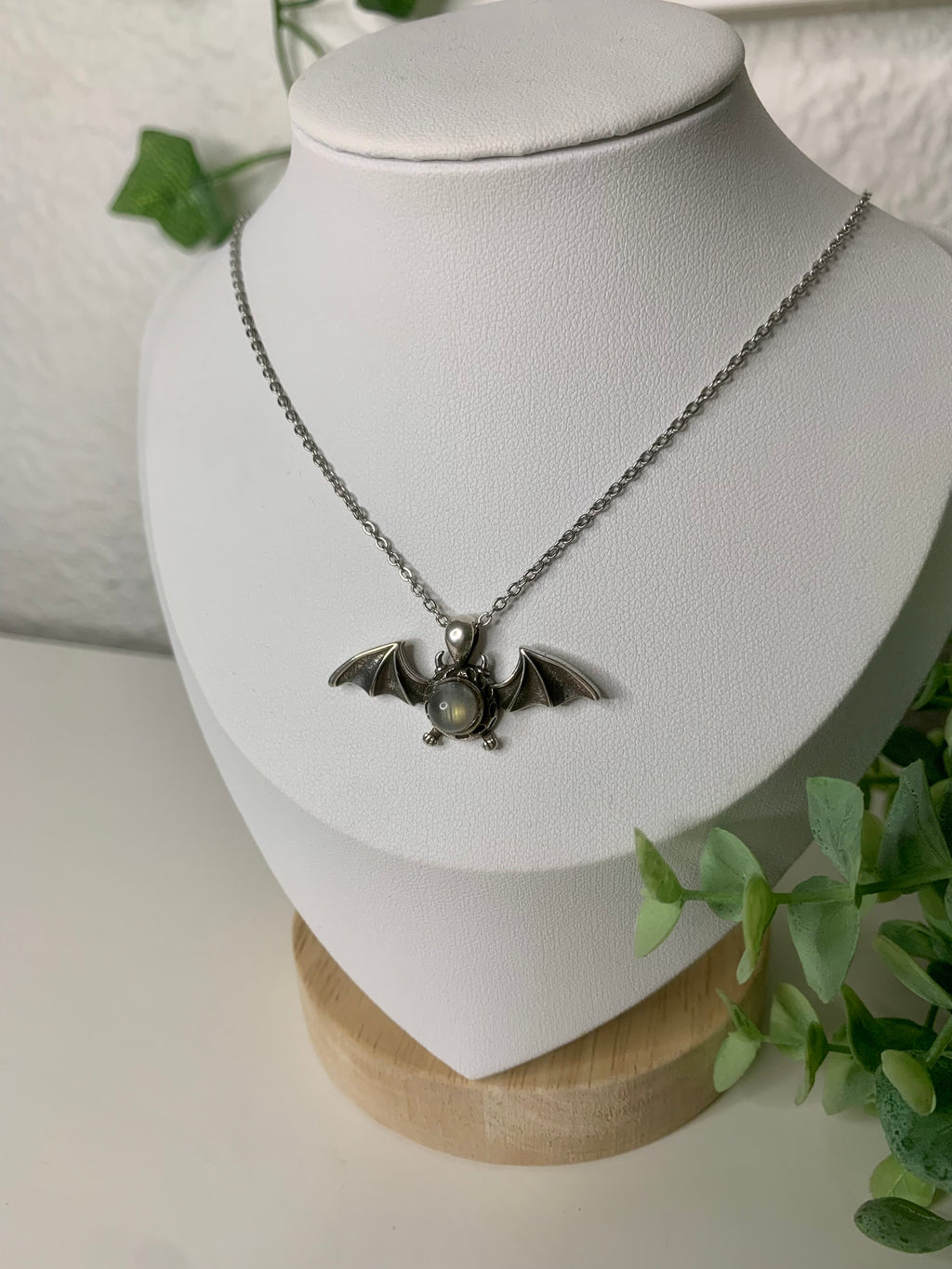 bat | halskette