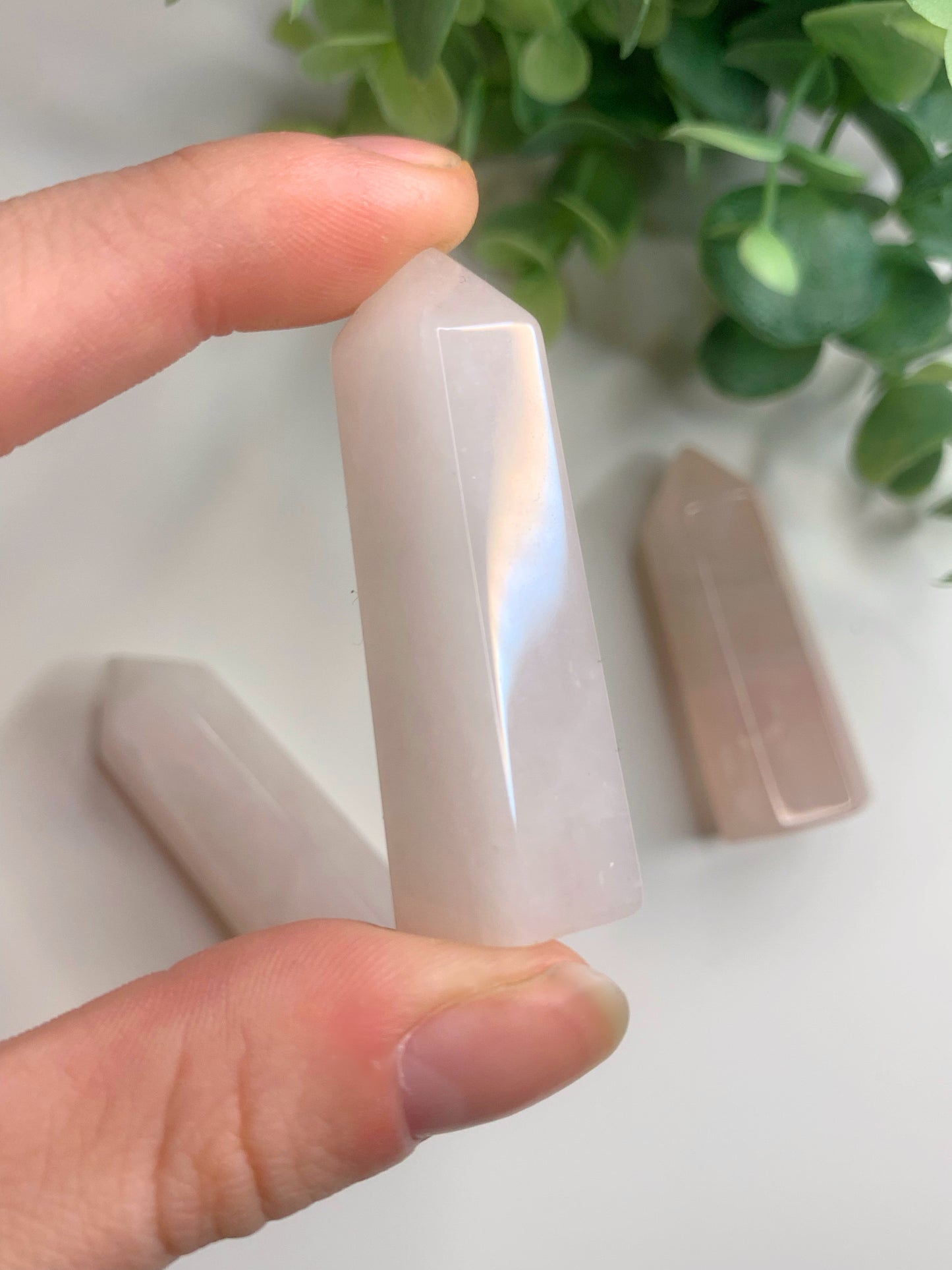 rosenquartz turm (klein)