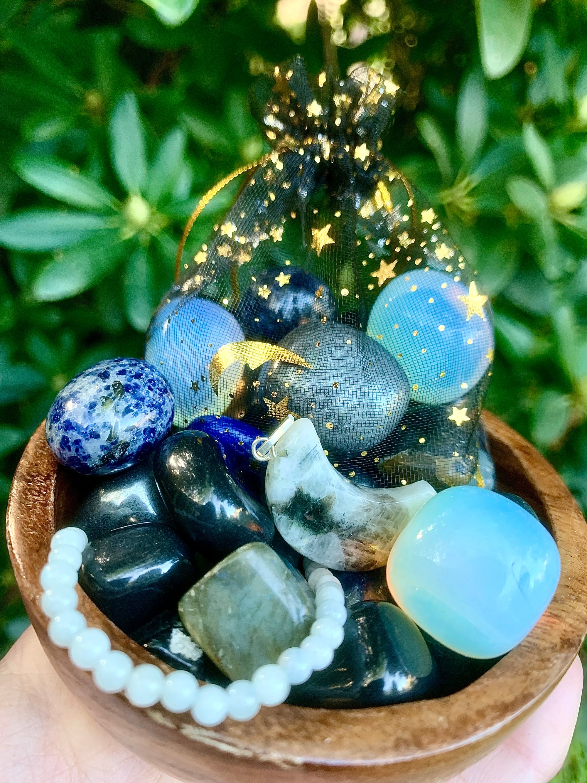 moonlight deluxe crystal confetti