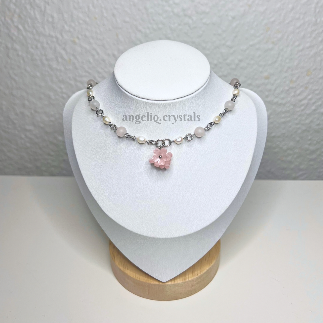 pearl petal | choker