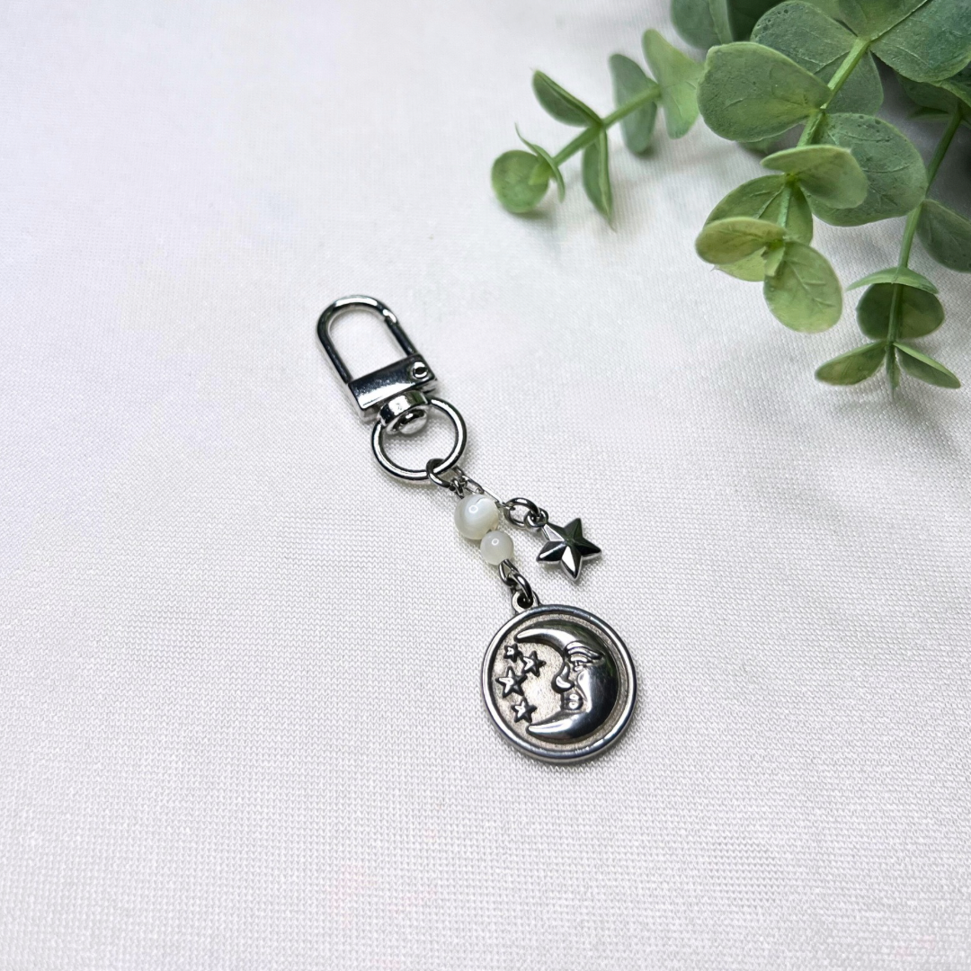 the moon |  anhänger