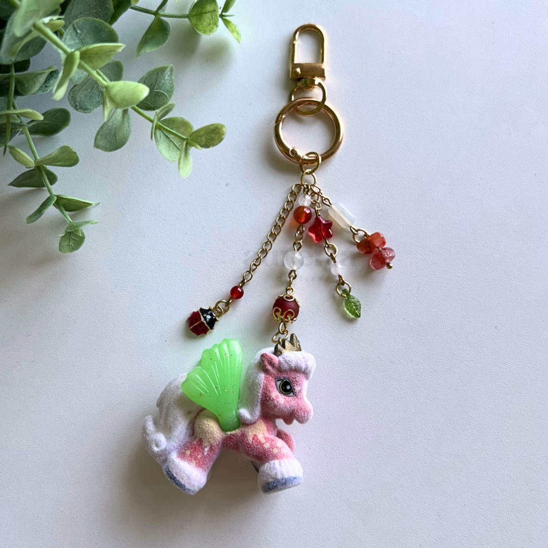 titania | pony anhänger